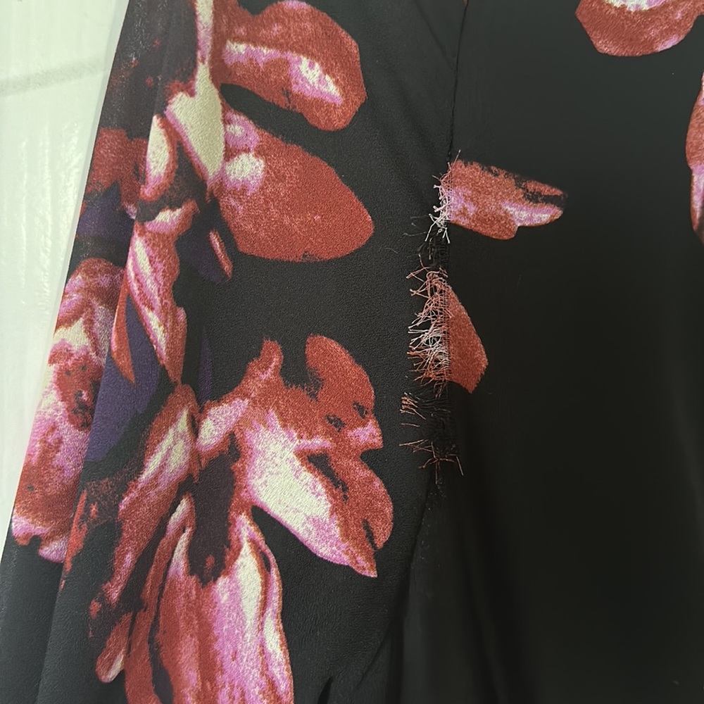 Ruffle romper - Picture 3 of 3